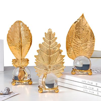 China Wholesale Metal Maple Leaf Table Accessories Nordic Modern Interior Gold Art Crafts Home Decor Pieces Crystal Decor Luxury for sale