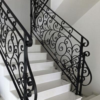 China New Beautiful China Modern Design Interior Wrought Iron Railing For Villa for sale