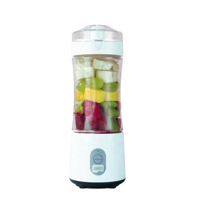 China Easy handling piece first portable rechargeable juicer extractor machine 380ml fruit blender 380ml special prices 230w 380ml fruit blender cup for sale