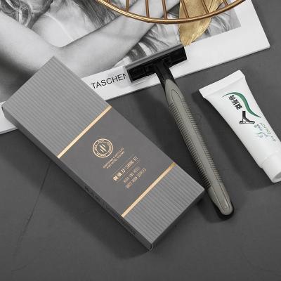 China Exquisite Disposable Hotel Amenities Customize Hotel Amenities Set Shaving Kit Travel Disposable Hotel Toothbrush Kit Razor for sale