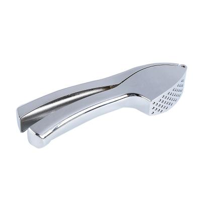 China Viable Manual Zinc Alloy Crusher Garlic Press Garlic Accessories Kitchen Handheld Juicer for sale