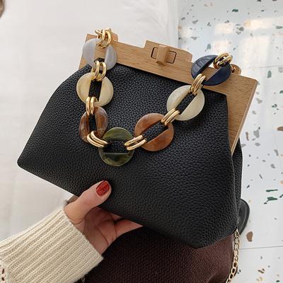 China Other Factory Outlet Hot Sale Vintage Wooden Clip Shoulder Cross - Body Bag For Women Fashion Acrylic Chain Designer Handbags Tote Purse for sale