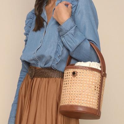 China Other Factory Direct Sales Summer Women Handbags Vintage Bucket Straw Bags Designer Brand Bali Large Shoulder Bag and Purse Beach for sale