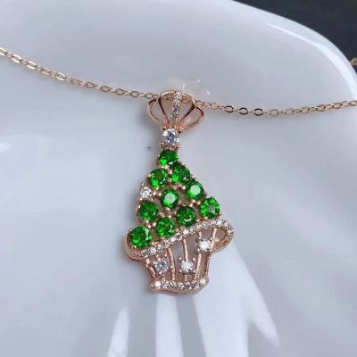 China New Design CLASSIC 2023 Custom Name Stone Anniversary Engraved Name Diopside Necklaces for sale