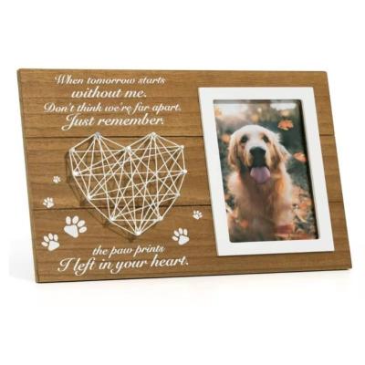 China Wooden Pet Memorial Loss Gifts Pet Memorial Frame Leave Paw Prints On Our Hearts Paw Prints Sympathy Frame Gift For Dog&Cat Loss for sale