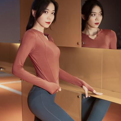 China Quick Dry Anti-Wrinkle Women Sports Running Long Sleeve V-Neckline T-Shirts Yoga Tops Workout Gym Wear for sale