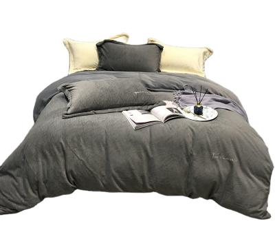 China Disposable Winter Fleece Home Thermal Bedding 4 Pieces Set With Duvet Cover, Sheet And 2 Pillowcases Gray for sale