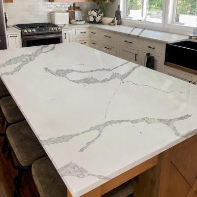 China Durable Artificial Calacatta Crystal Stone Quartz Slabs Stone Countertops Slabs Quartz Skyline Slab For Countertop for sale