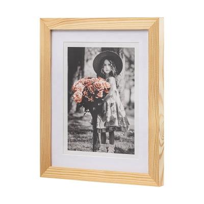 China Wholesale Customized Wooden Picture Frame Natural Pine Family Wall Picture Frame 4x6 5x7 8x10 Decorative Plant View Picture Frame for sale