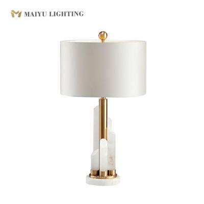 China Contemporary Indoor Decorative White Table Lamp Fabric Shape Table Lamp For Home Lighting for sale