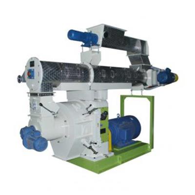 China Automatic Cattle Livestock Feed Equipment 0.5-2.5T/H Feed Granulator Machine for sale