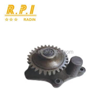 China Aluminum alloy engine oil pump for no. Komatsu 4D84/4D88 OE 129407-32000 for sale