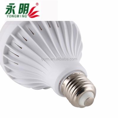 China Cheap plastic PC LED bulb lamp 220v 110v 7W LED bulb, E14 E27 B22 led light for sale