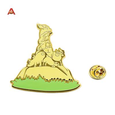 China 2021 fashion cheap custom design cheap price logo metal pin zinc alloy badge for sale