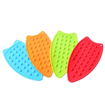 China Casual Customizable Designed Heat Resistant Pad Silicone Rest Pad For Ironing Board for sale