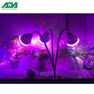 Chine Le rapport de lampes mené élèvent les lumières légères de l'horticulture LED avec la lentille triple pour les usines mises en pot à vendre