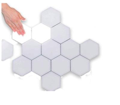 China Function Touch Control Hexagonal Modular Light Geometry DIY Hexagon Splicing Light Lighting for sale