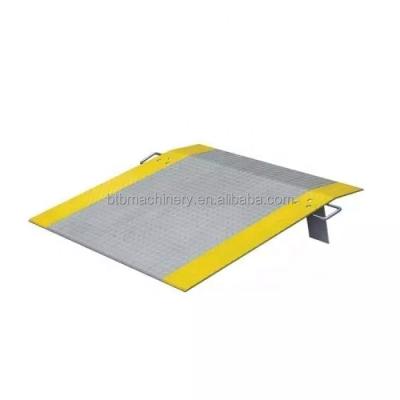 China Easy Operation Safety Convenience Aluminium Truck Dock Board Material Handling Transporation Mobile Loading Dock Plate for sale