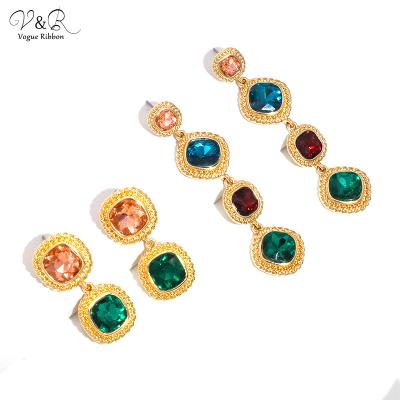 China MAIL EARRING V&R Fashion Jewelry Gold Plated Color Vintage Design Montana Burgundy Silk Emerald Stone Drop Earring for sale