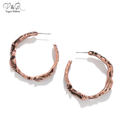 China V&R Trendy Antique Wave Hammered Textured Metal Chunky Statement Hoop Earring For Women for sale