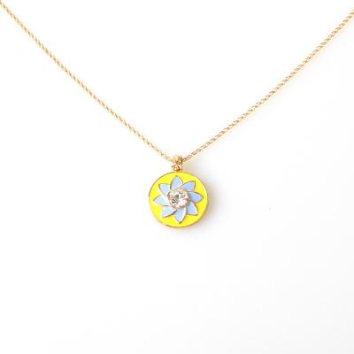 China Qingdao V&R Fashion Jewelry Handmade Alloy Round Pendant Necklace Yellow Blue Epoxy and Rhinestone 18k Gold Plated Rolo Chain Necklace for sale