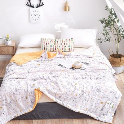 China 100% High  Washed Quilted Bed Cover Cotton Summer Thin Quilt Customized Color for sale