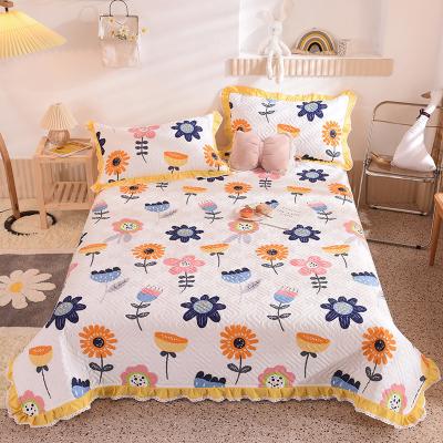 Chine wholesale 100% cotton ruffles quilted blanket bedspread pillowcase bed cover quilt bedding set à vendre