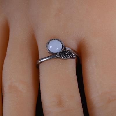 China Wholesale Cheap 20218-9 FASHIONABLE Moonstone Ring Silver Ring for sale