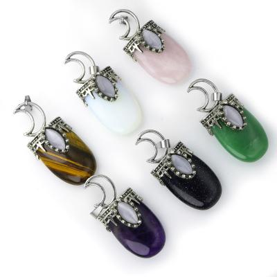 China Multicolor Antique Silver Moon Charm Crown Jewelry High Quality Quartz Crystal Pendant Necklace Natural Stone Crystal Pendant Necklace for sale