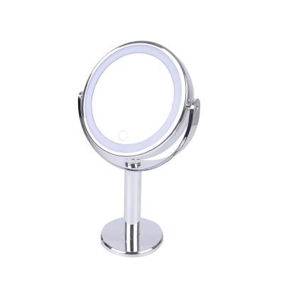 China Double Sided 1X and 3X Magnification Mirror Lighted on Rotate Free Standing Table Vanity Stand Mirror Cosmetic Mirror for sale