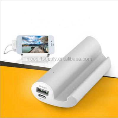 China Cylindrical Aluminum Shell Multifunctional Portable Mobile Phone Stand Power Bank for sale