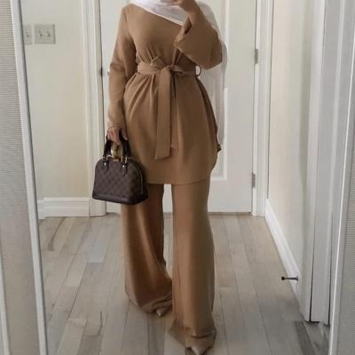 China Islamic Clothing Fashion Plus Size Women's Simple Islamic Clothing Kaftan Wide Leg Pants Muslim Abaya Dresses Suit for sale