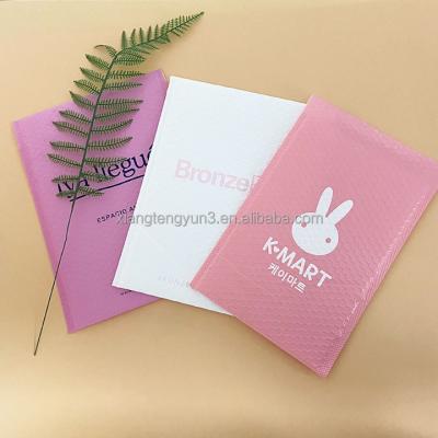 China Security Mailing Bag Bubble Padded Envelopes Kraft Paper Bubble Packing Bags for sale