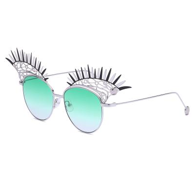 China 2021 Fashion Sunglasses Latest Luxury Women's Metal Round Frame Eyebrow Sunglasses for sale