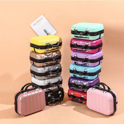 China 2022 New Arrival Nice Makeup Bag KELVIN Factory Wholesale Cosmetic Bags Cosmetic Bags And Cases For Women for sale