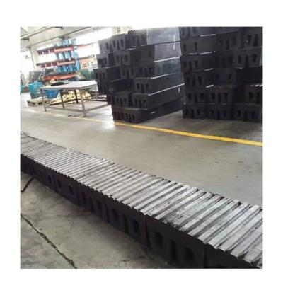 China Ship;Boat Strake Strip Dock Inflatable Boat Cylinder Rubber Fender W Type Marine Fenders for sale