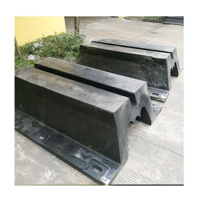 China Ship;Boat Professional High Quality Plastic Protector Protection Rubber Fender M Type Marine Boat Fender for sale