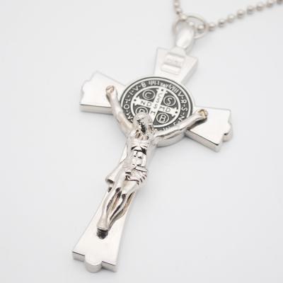 China Religious Metal Christian Cross Necklace Custom Pendant For Man Religious Silver Plated Zinc Alloy Charm Pendants Claw Setting Gift NC; ZHE for sale