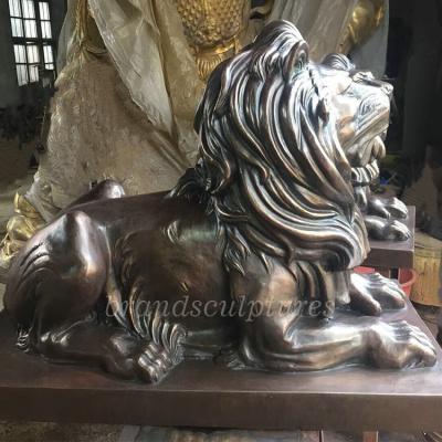 China Life-Size Spectacular Copper Lion Sculpture from Europe for Outdoor Ornament for sale