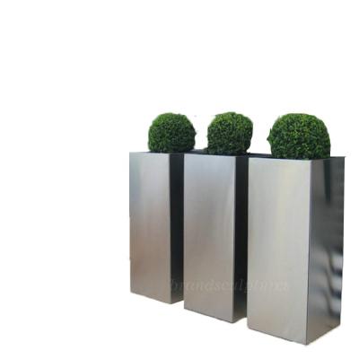 China Matte Handmade Rectangle Shape Metal Garden Pots for Outdoor Decoration for sale