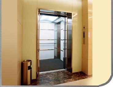 China Travelling Height 24.5m Hydraulic Passenger Elevator  For Residence for sale