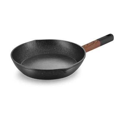 China Durable 20cm PFOA Free Coating Non-stick Wood Handle New Forged Aluminum Frying Pan for sale