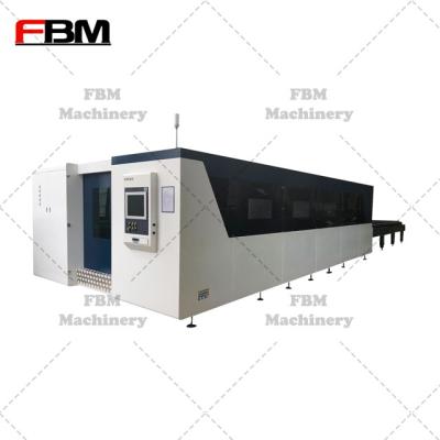 China Max programmable good quality, Raycus, IPG brand cnc laser sheet metal cutting machine with exchange table for sale