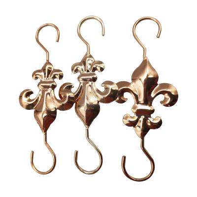 China Metal Christmas Ornament Hooks Christmas Tree Ornament Christmas Tree Decoration Ball Hook Ornament Goat Horn Hooks for sale