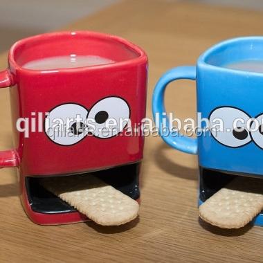 China Viable Red And Blue Ceramic Milk Mug With Cookie Holder Cartoon Ceramic Cookies Mug Cookie Dip Mug With Cookie Pouch Holder for sale