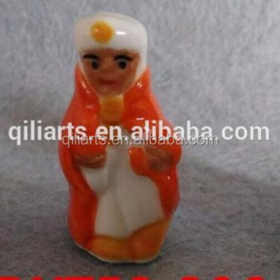 China Christmas Supplies Miniature Religious Porcelain Ceramic Figurine For Los Reyes Magos for sale