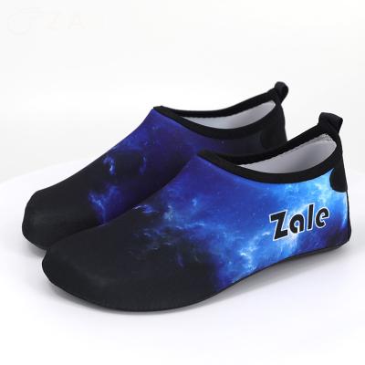 China ZALE Wholesale Summer New Style Lightweight Men's Aqua Shoes Soft Surfing Diving Water Sports Beach Swimming Shoes for sale