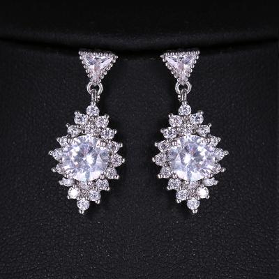 China Vintage Fashion Trendy Elegant Fish Zirconia Female Dangle Earrings For Bridal Engagement Jewelry for sale