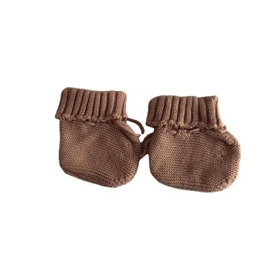 China Cute Breathable Baby Ball Knitted Boots for Boys and Girls Hearing Protection Cotton Knitted Hat Warm Cotton Knitted Toddler Beanies for sale