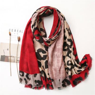 China Polyester Fashion Leopard Printing Women Multicolor Winter Scarf Patchwork Shawl Viscous Scarf for sale